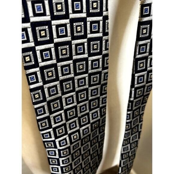 Van Heusen Mens Classic Business‎ Necktie Casual Business Office Tie - Picture 3 of 4